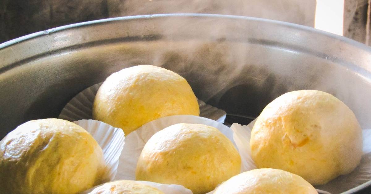 Bánh bao bí đỏ (pumpkin pao)