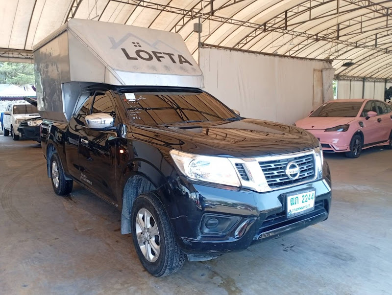 NISSAN NAVARA
