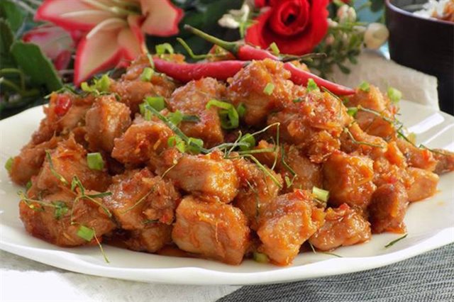 Thịt Xào Sả Ớt