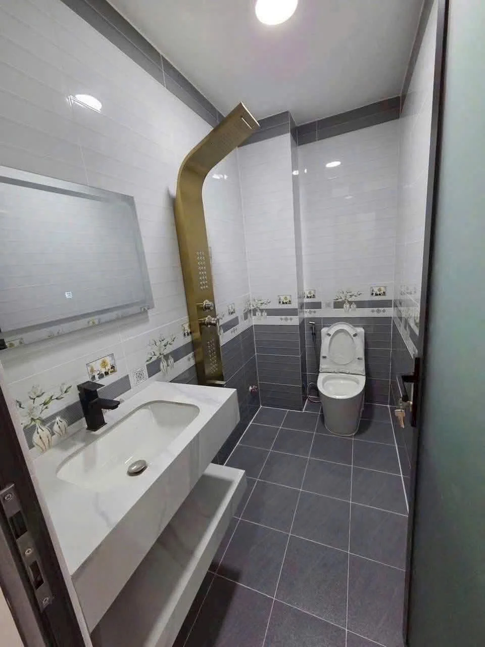 Bán nhà 4,5 Tấm, 4*15m, hẻm 6m, đường Bình Thành, Quận Bình Tân