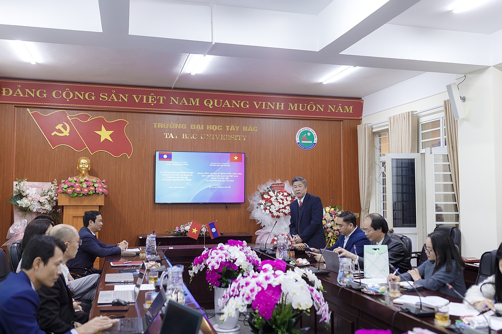 Trường Đại học Tây Bắc tiếp đón và làm việc với  Đoàn công tác Đại sứ quán nước Cộng hoà  Dân chủ Nhân dân Lào