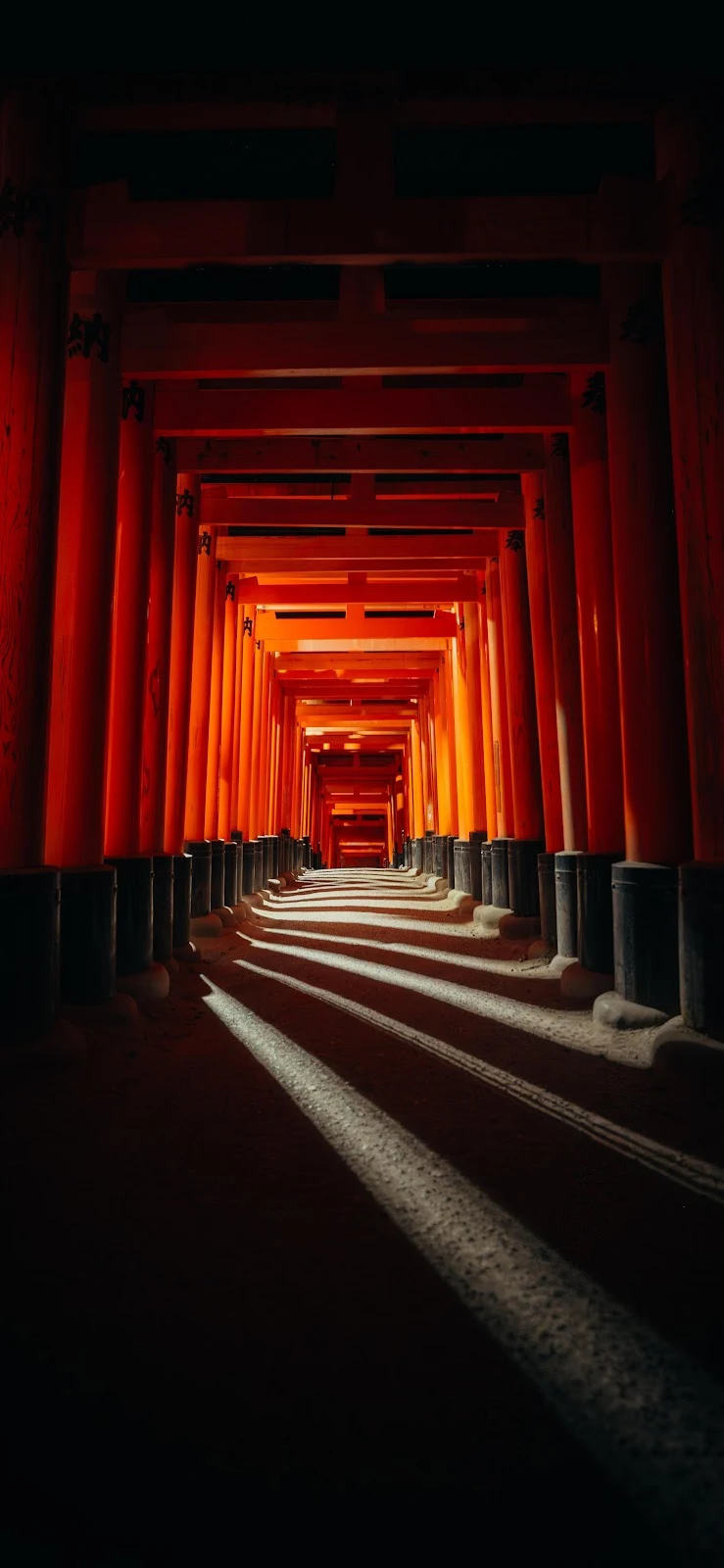 Fushimi Inari Shrine Torii Gates - Travel Photography 4K iPhone Wallpaper (2674x5793)