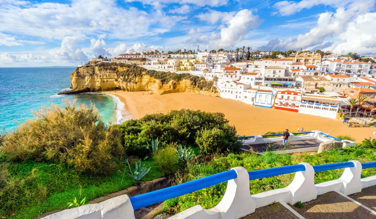 How to Get from Lisbon to Pine Cliffs (Private Transfer Guide) — view 4