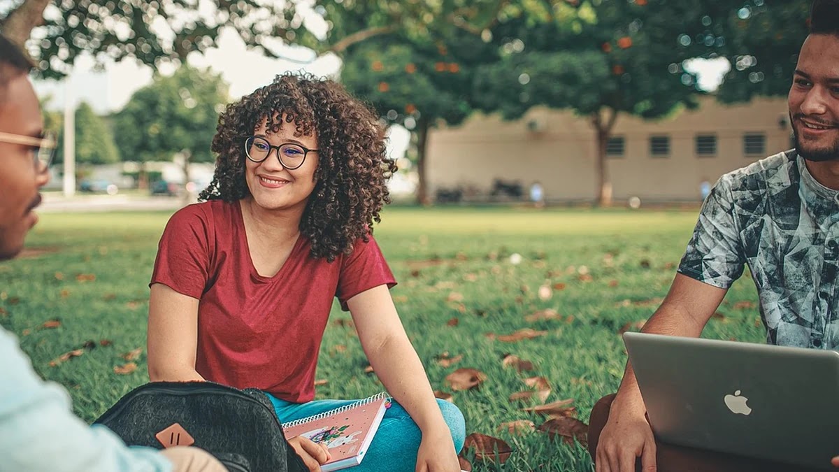 중학생 사회 교과서 속 경제 개념 쉽게 풀이하기