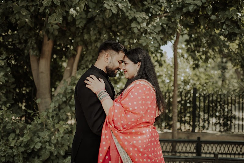 Akash × Astha — frame 32