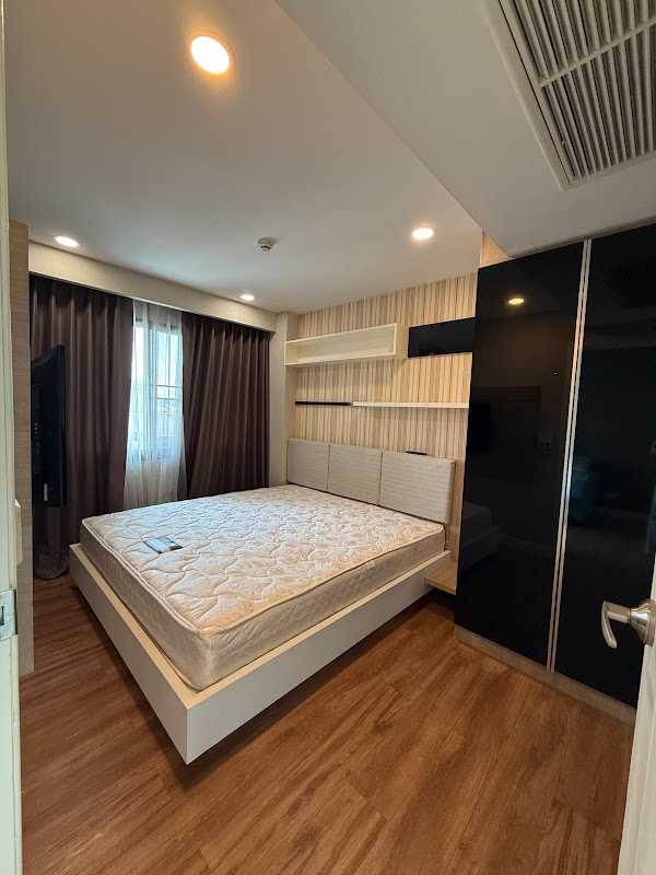 Dusit Grand Park  A