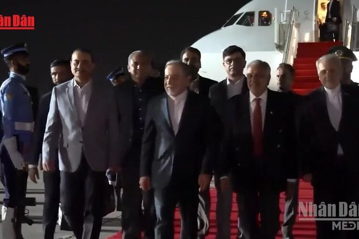 [Video] Mỹ - Iran cử đoàn đàm phán tới Pakistan nhưng không hội đàm trực tiếp - Báo Nhân Dân