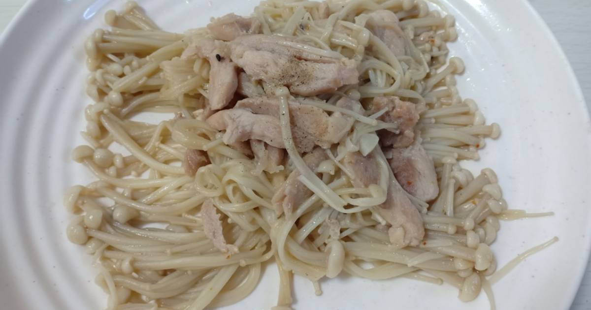 Nấm kim châm xào thịt gà