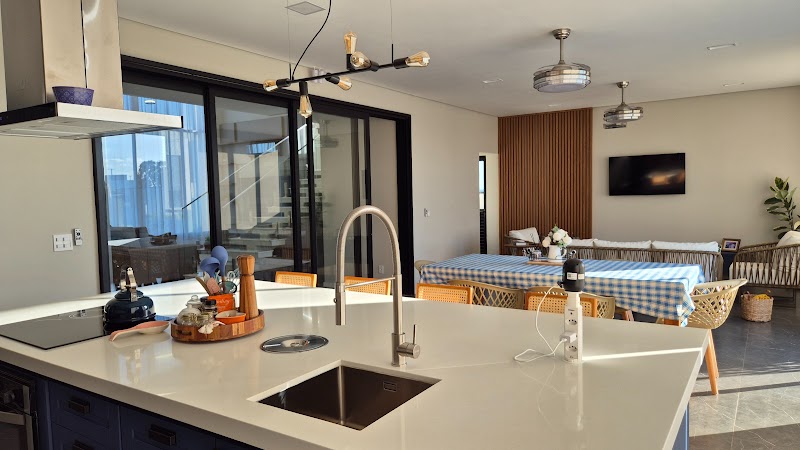 Foto 4 de Casa à venda no Condomínio Riviera de Santa Cristina XIII