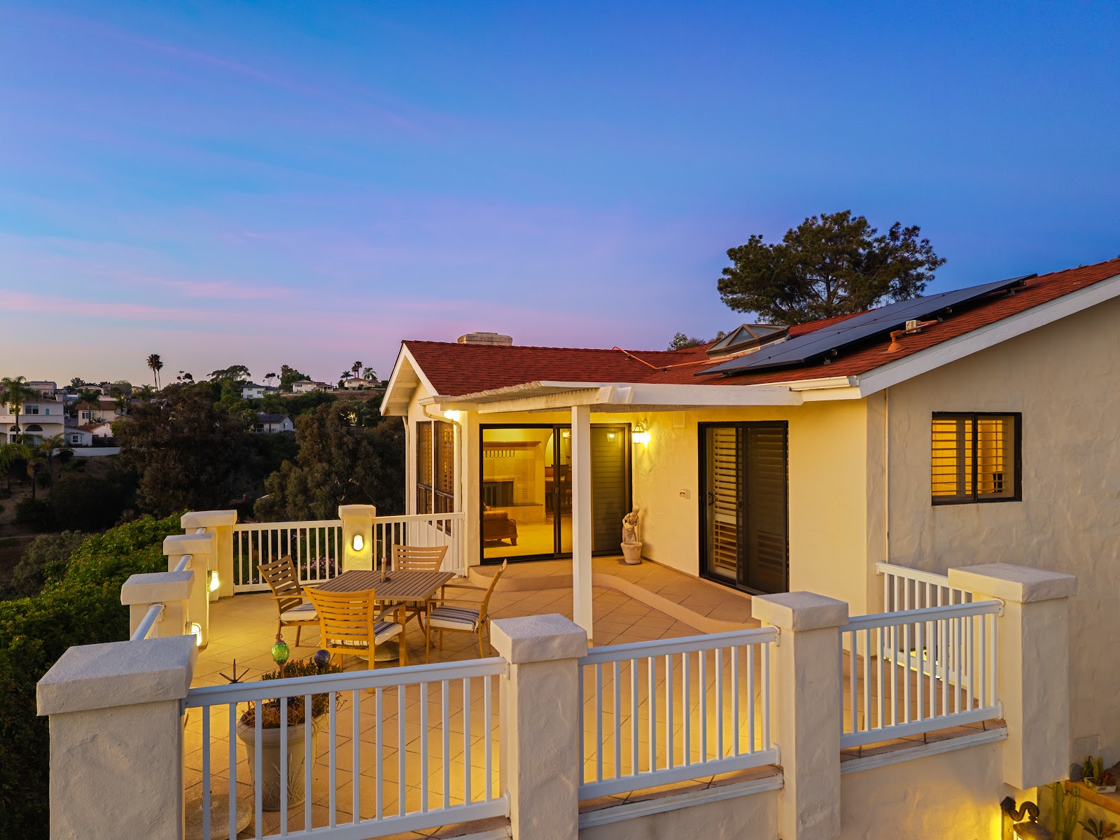 3602 Ticonderoga – Twilight Deck
