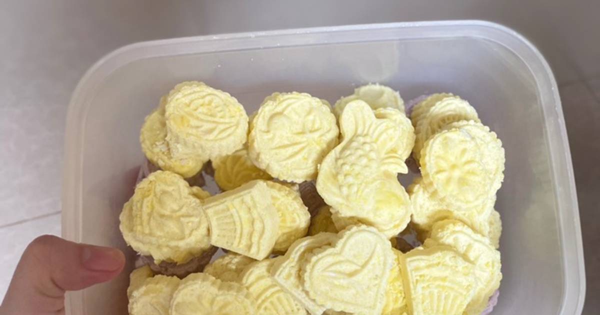 Bánh phục linh (màu tự nhiên)