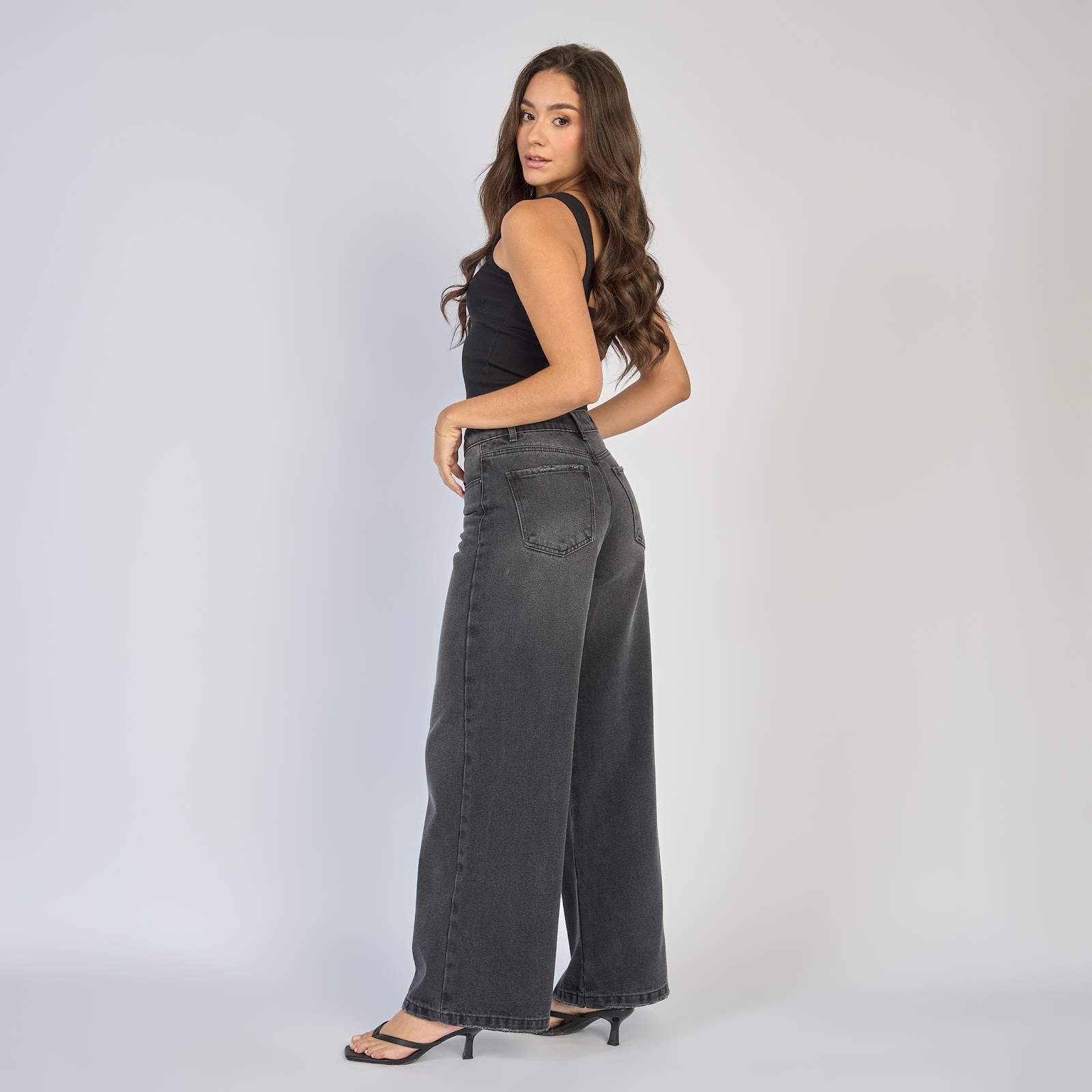 Jean dama wide leg tiro alto rígido, color Gris oscuro - Vista 2