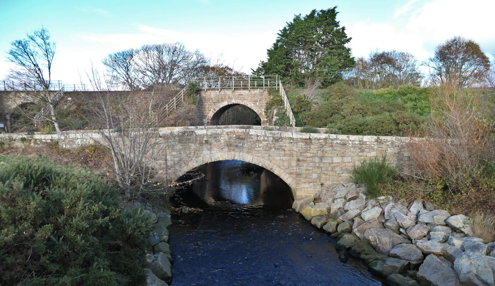 James_Holmes_story_Rosskeen_Old_Bridge_P1123918.jpg