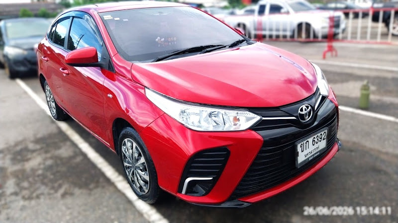 TOYOTA YARIS ATIV