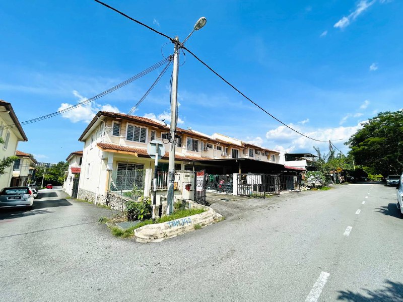 Taman Vista Emas, Bangi — Rumah Teres 2 Tingkat (End Lot Facing Open) — Taman Vista Emas, Bangi, Selangor