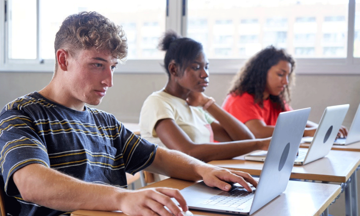 Educación en la era digital: Cómo la creatividad tecnológica está transformando el aprendizaje