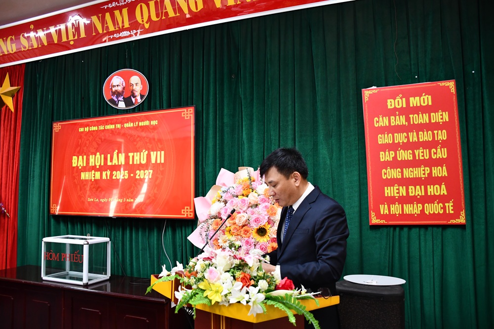 Đại hội Chi bộ Công tác chính trị - Quản lý người học, Trường Đại học Tây Bắc