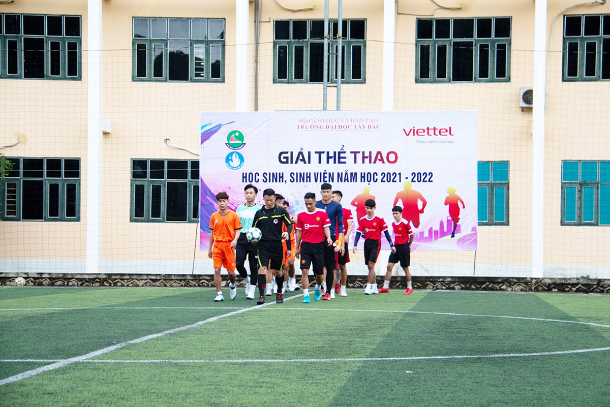 Khai mạc Giải thể thao học sinh, sinh viên Trường Đại học Tây Bắc năm học 2021 - 2022
