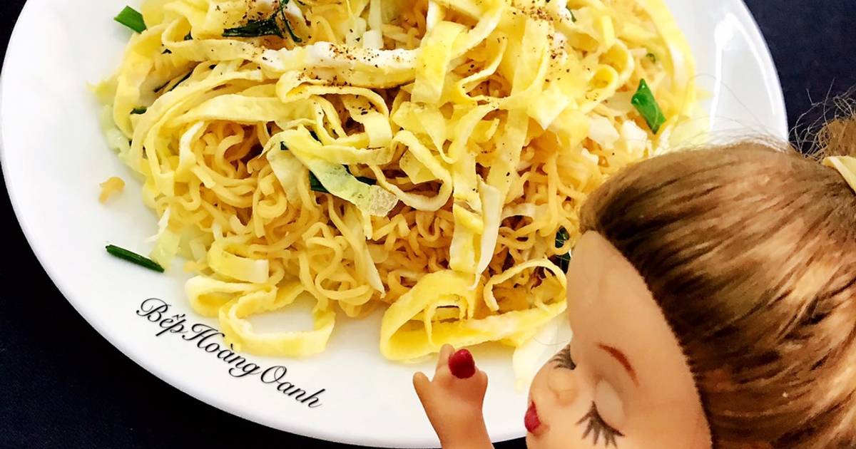 Mì Gói Xào Trứng Bắp Cải