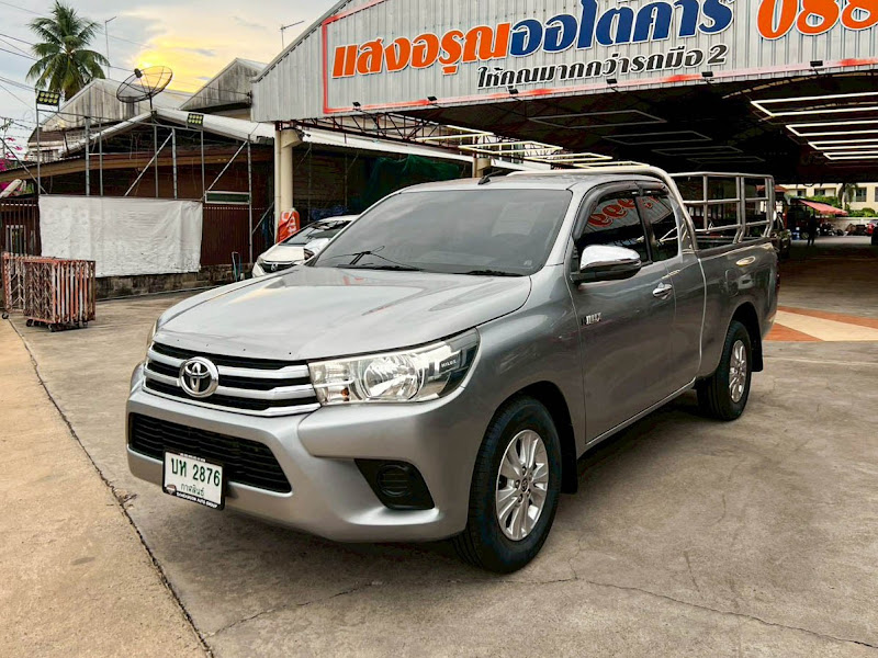 TOYOTA HILUX REVO