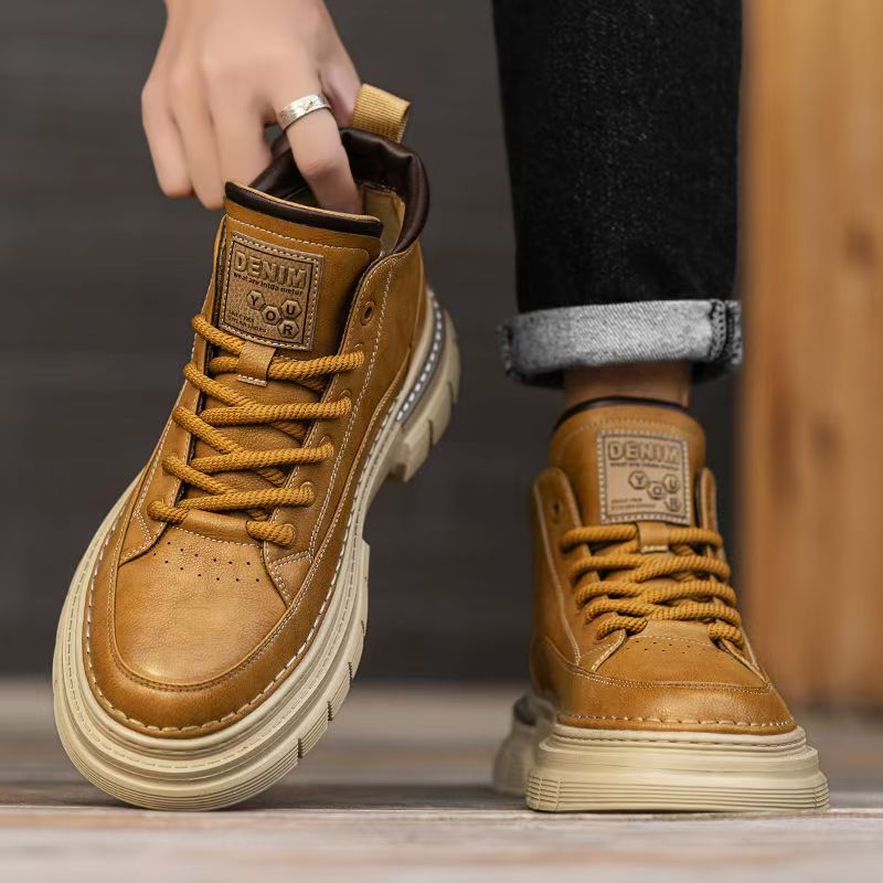 Vintage-style men's boot, slip-resistant