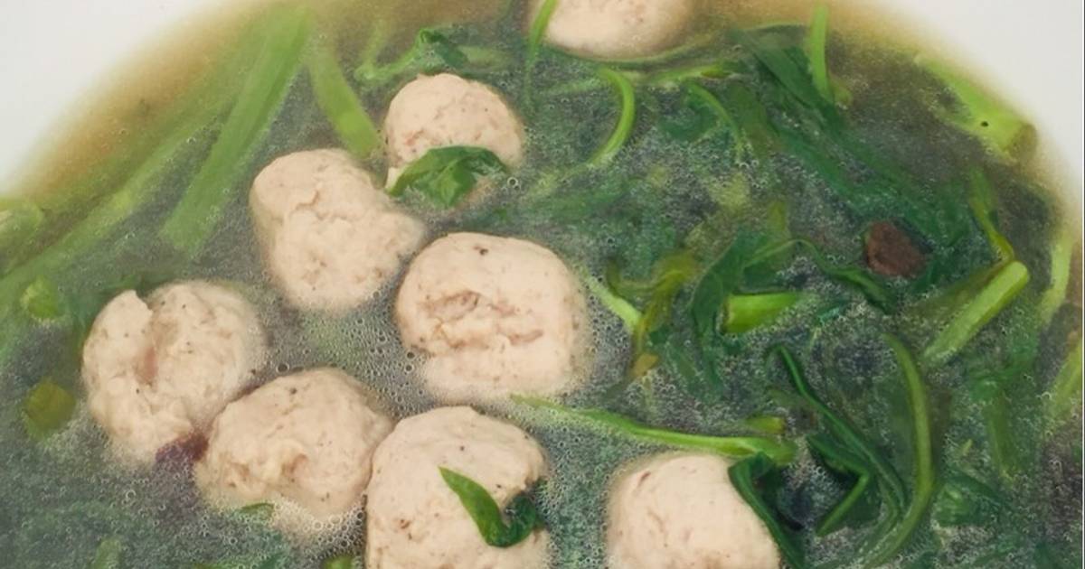 Canh rau muống nấu mọc
