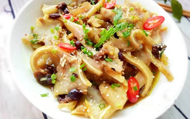 Tai Heo Sốt Me