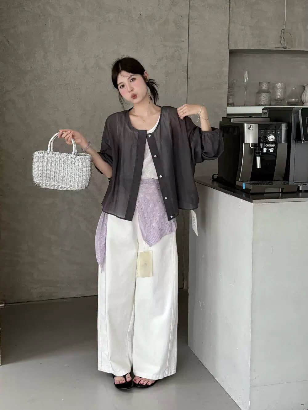 Áo kiểu voll dài tay crop hàng nút XONXEN SHOP 6825 – Image 2