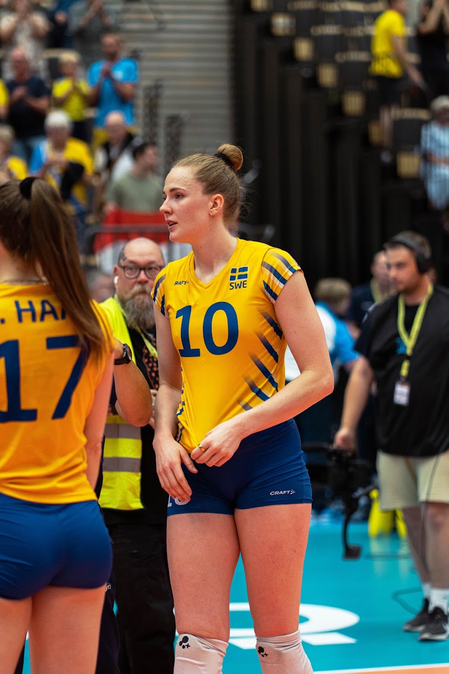 Sweden Hungary 422