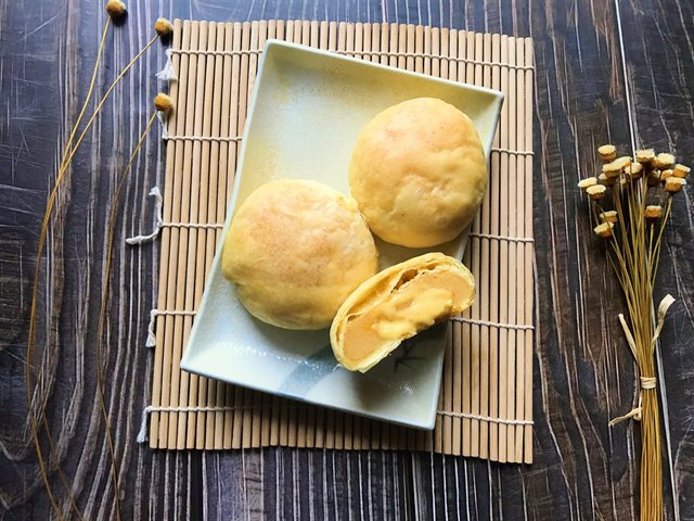 Bánh Pía Nhân Trứng Muối Kim Sa