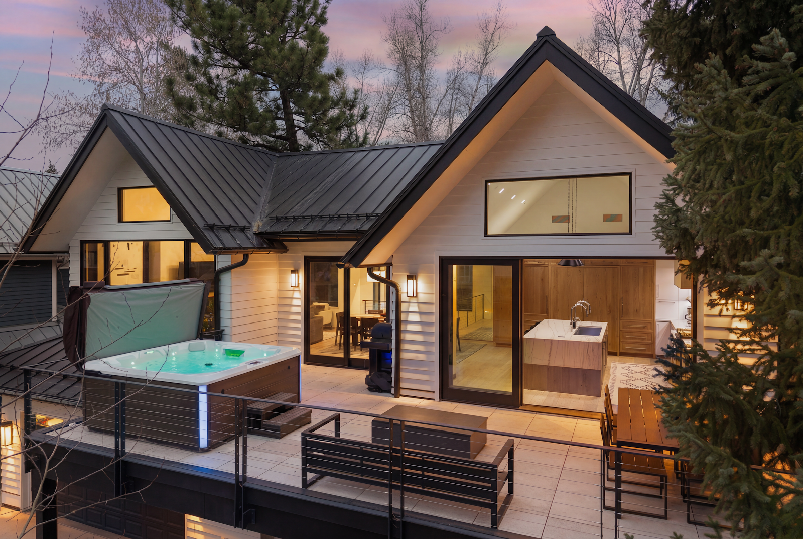 Aspen, Colorado, USA — 5-Bed Villa With Hot Tub 2