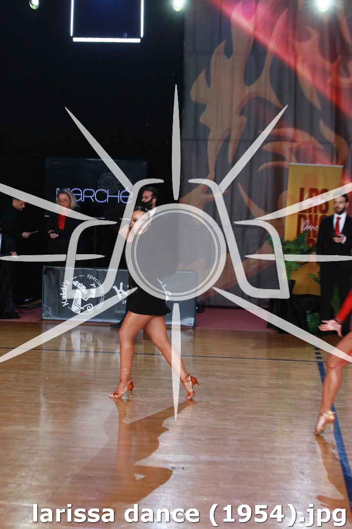 larissa dance (1954).jpg