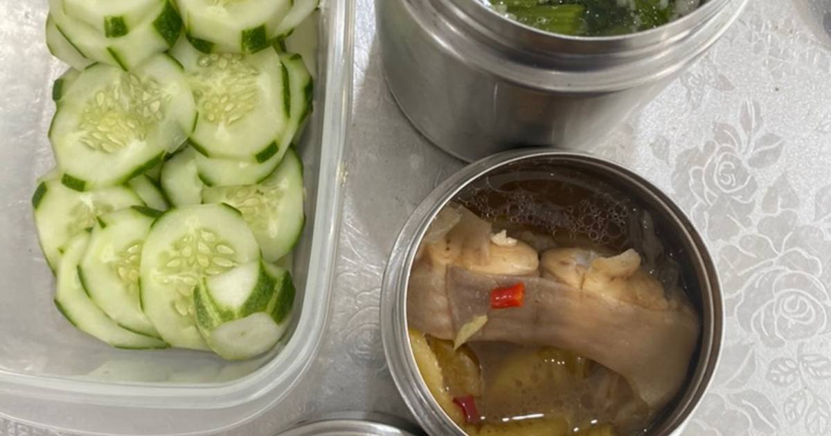 Hộp cơm vui vẻ 1: cá hú kho - canh cải ngọt thịt bằm - dưa leo chấm nước cá kho