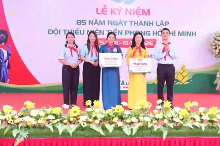 Ươm mầm thế hệ măng non từ những công trình, việc làm ý nghĩa - Đài Phát thanh và truyền hình Hà Nội