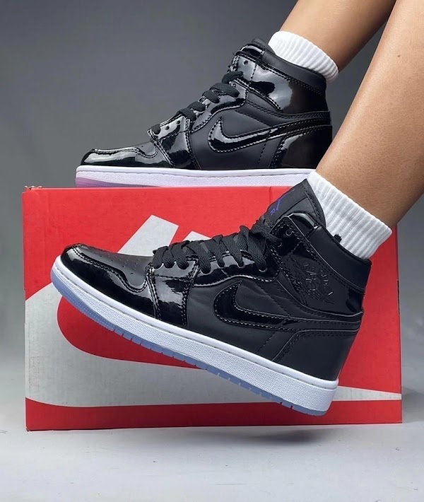 Jordan Retro 1 High Negro Charol