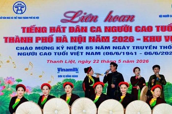 Sôi nổi Liên hoan tiếng hát dân ca người cao tuổi Thủ đô năm 2026 - Báo Hà Nội Mới