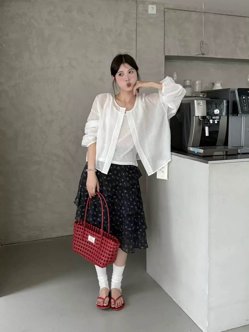 Áo kiểu voll dài tay crop hàng nút XONXEN SHOP 6825 – Image 3
