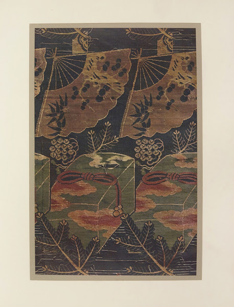 Branches de pin boîtes et éventails 1913