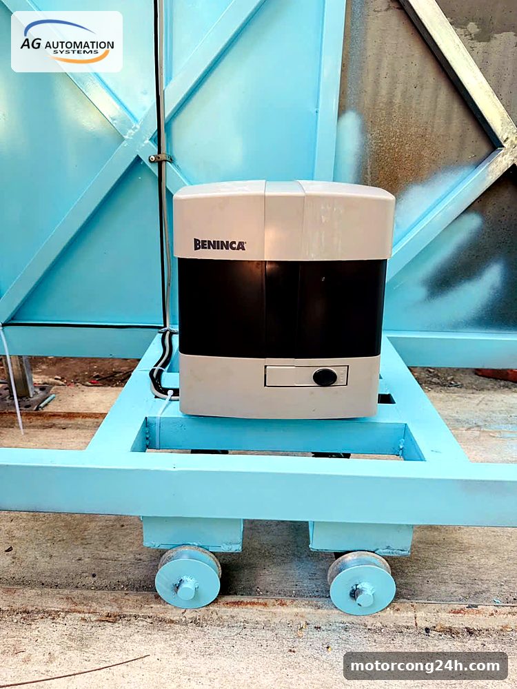 Motor Beninca và bánh xe cổng lùa