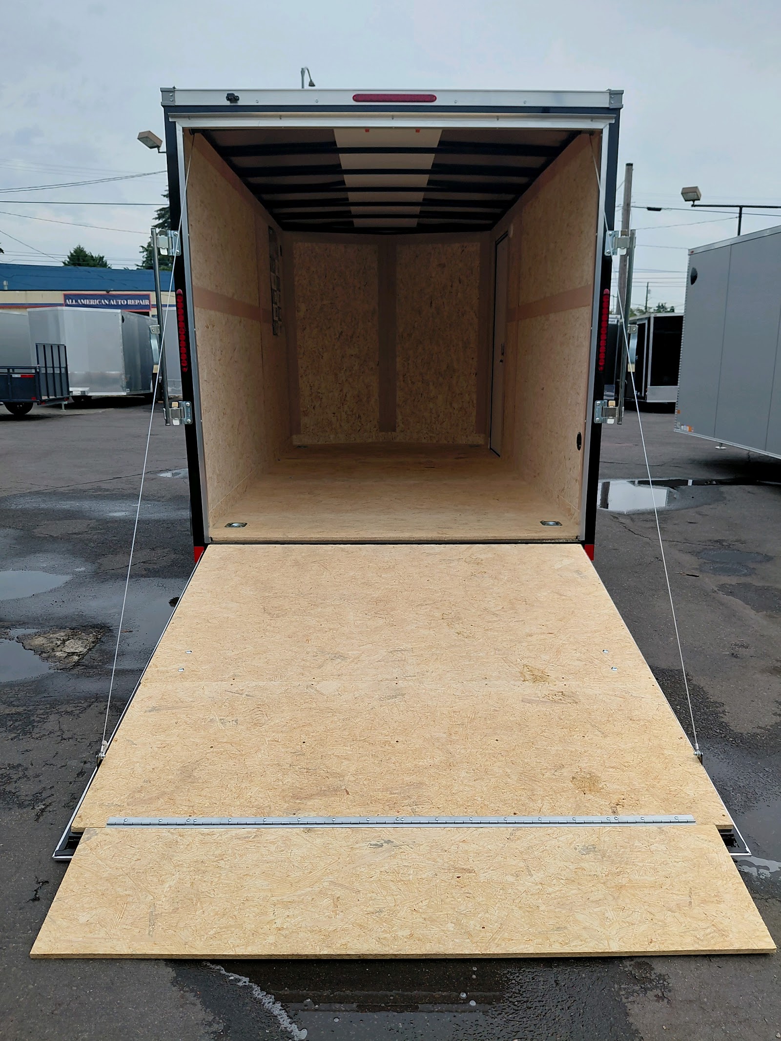 Passport Deluxe Enclosed Cargo