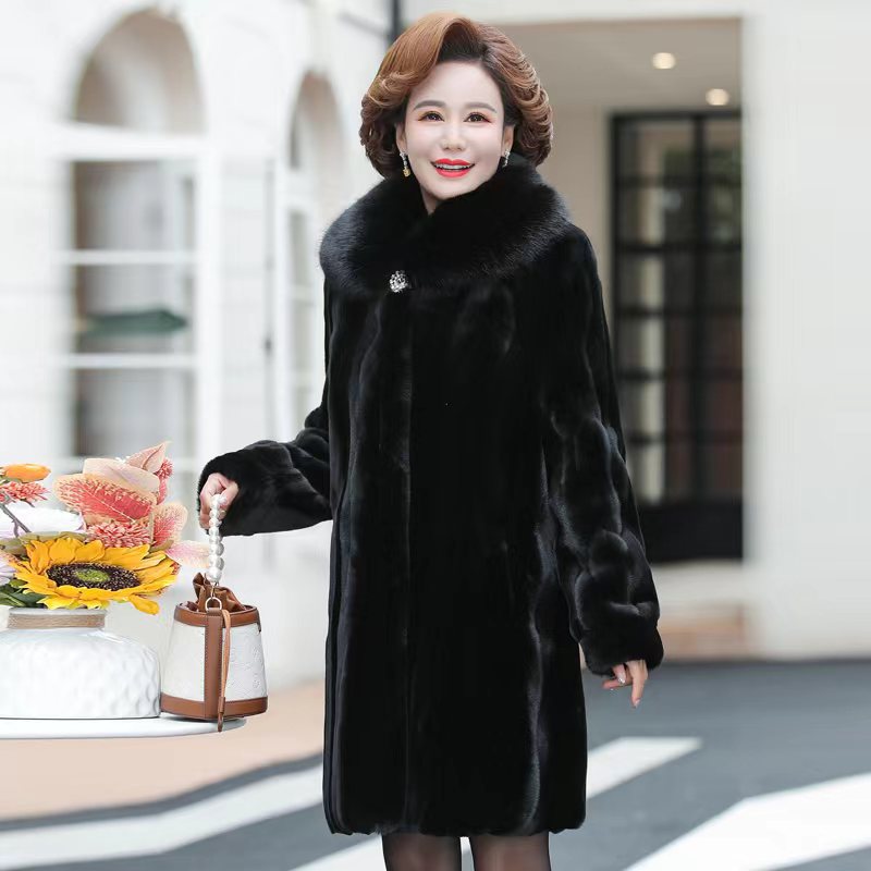 Elegant coat in faux mink
