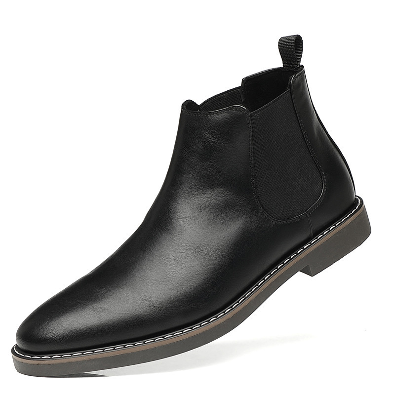 Men's Chelsea boots in British vintage style