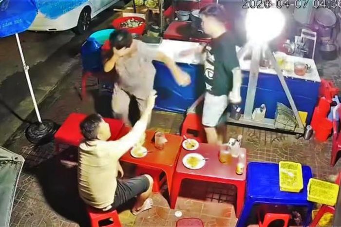 Danh tính kẻ hành hung người phụ nữ lớn tuổi tại quán ăn vỉa hè ở Quy Nhơn - Báo VTC News