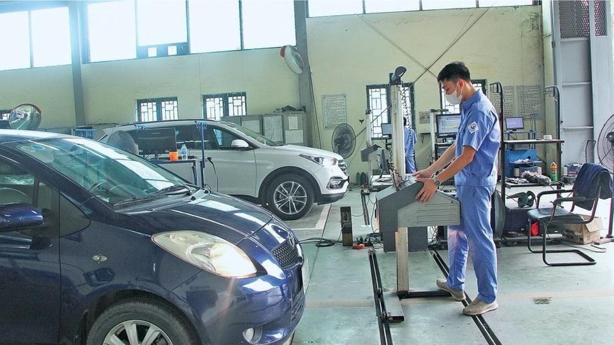 Chủ xe đổi biển số phải cập nhật dữ liệu tại cơ sở đăng kiểm - Đài Phát thanh và truyền hình Hà Nội