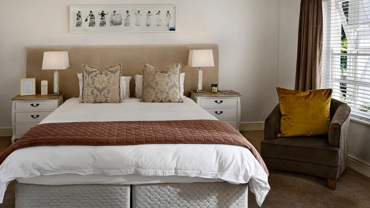 유럽 주요 도시 에어비앤비와 호텔 가격 및 서비스 비교