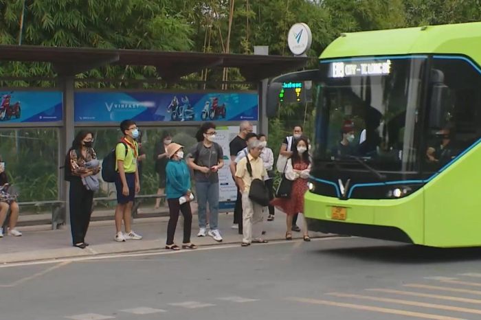Đề xuất phân quyền mạnh cho Hà Nội trong phát triển giao thông - Đài Phát thanh và truyền hình Hà Nội