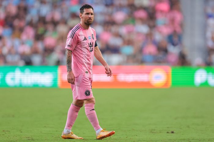 Vẻ thất vọng của Messi khi chấn thương trước thềm World Cup - Tạp chí Tri thức