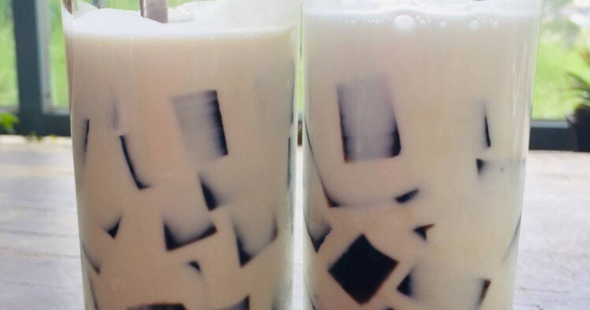 Sương sáo sữa tươi mật ong nước cốt dừa