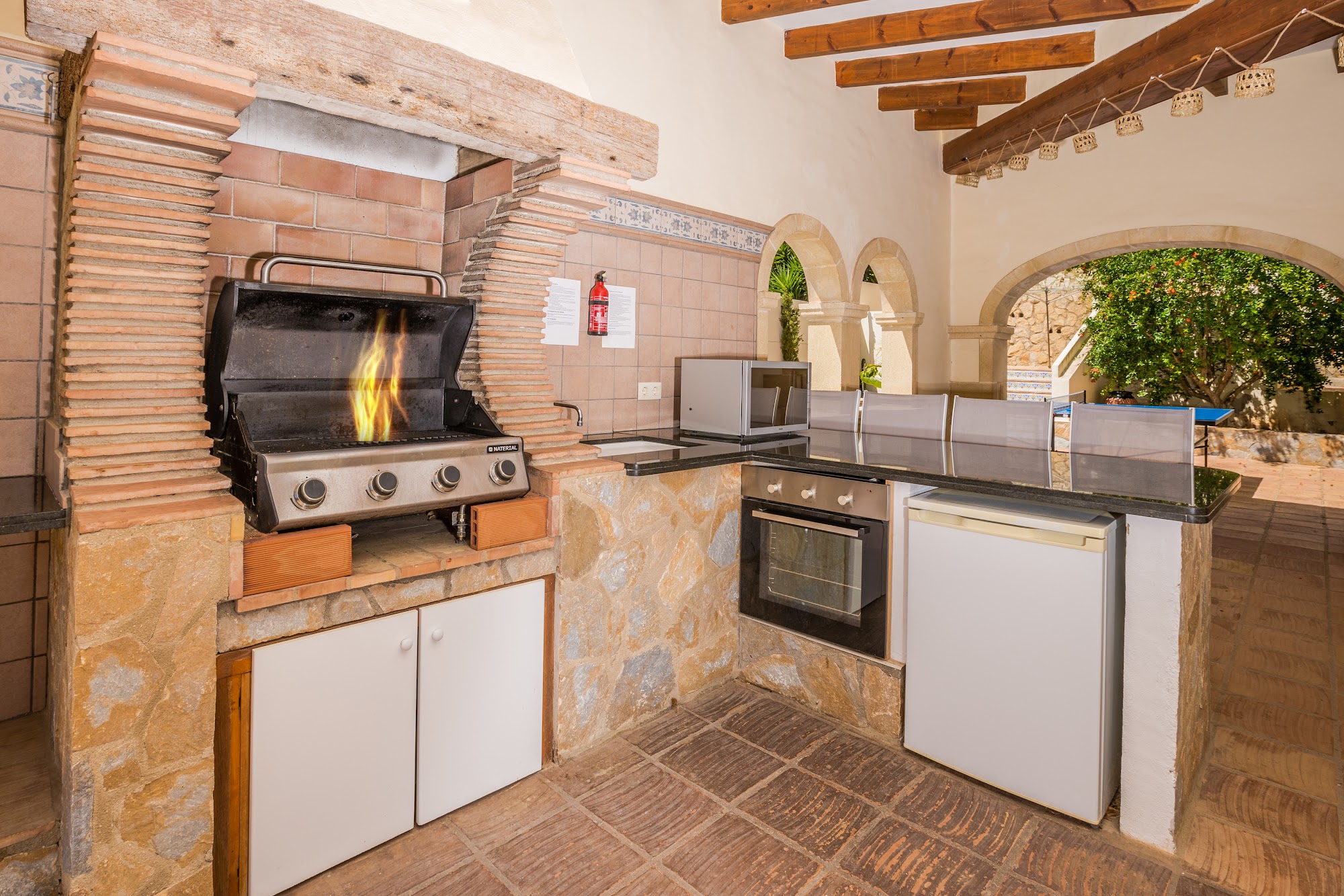 Outdoor barbecue and prep kitchen
