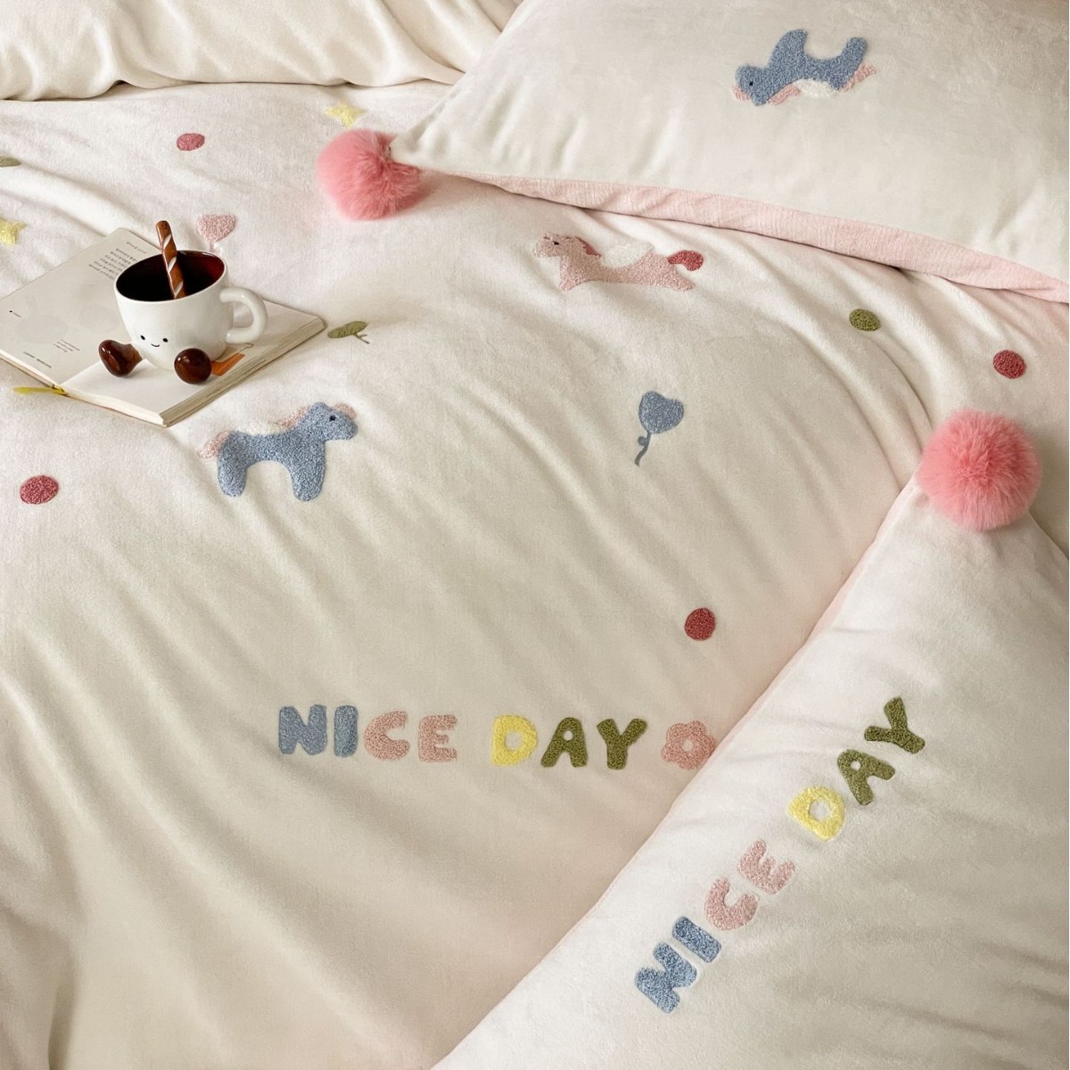 Milk Fiber Bedding Set with Cartoon Motif, 4-Piece